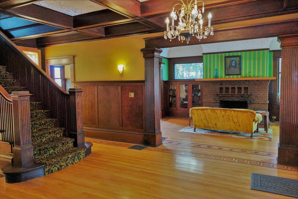 Evermore Guesthouse Портленд Экстерьер фото